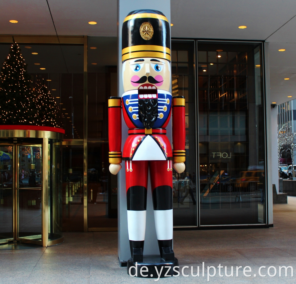 fiberglass nutcracker statue 